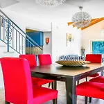 Villa Louloudia