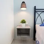 Myrto Apartments