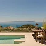Hilaritas Premium Seafront Stay - April & May Limited Spring Offer!
