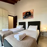 Villa Atlantis