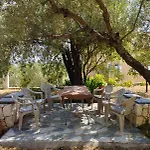 Krini And Aroma Apartments - Garden & Private Parking