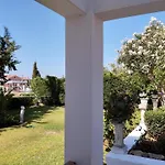 Oasis Studio Apartment
