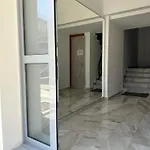 Marathon Apartment