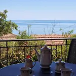 Dennis Seaview