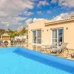 Villa De Famelia