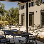 Aniso Villa