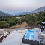 Brand New Stone Villa Aris !!