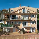Elisso Apartment