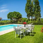 Villa Iro