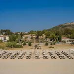 Makis Hotel