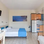 Byron Hotel
