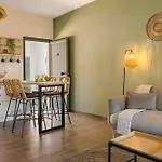 Azolaki Suites