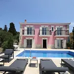 Sumelia Villa