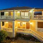 Villa Alonia
