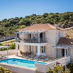 Evanthia By Vintage Travel
