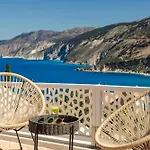 Azolaki Suites