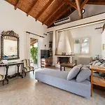 Nonna House