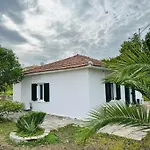 House In Lakithra