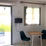Despina Studios And Apartments