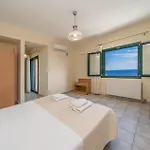 Villa Dinos With Swimming Pool