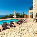 Villa Daphne, Lourdas Bay View