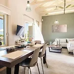 Villa La Vie By Vintage Travel