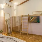 Stylish Modern Maisonette
