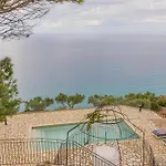 Skali Retreat