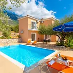 Villa Eri