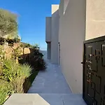 Avithos - Lassu Retreat