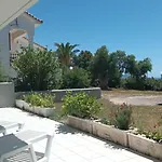 Nerissa Bungalows No 5