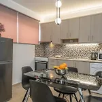 Pavlina'S Residence