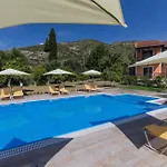 Peristera Apartments