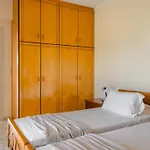 Kallithea Studios & Apartments