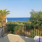 Nerissa 3, Two Bedroom Beach House