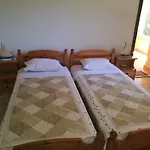 Alekos Beach Houses-Amalia Villas