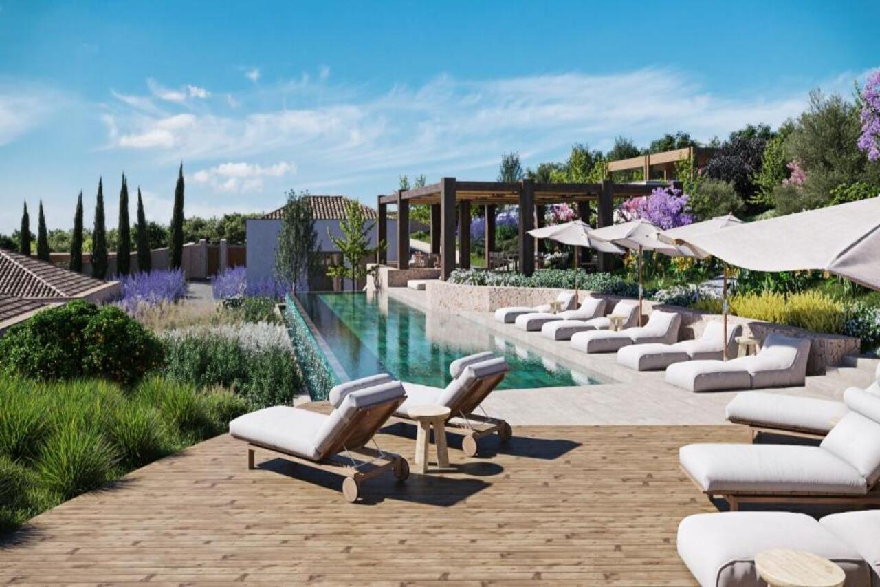 Hotel Eliamos And