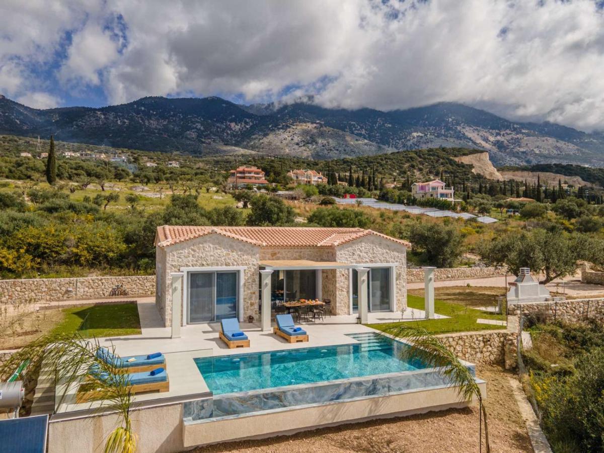 Natural Stone Kefalonia ترابيزاكي