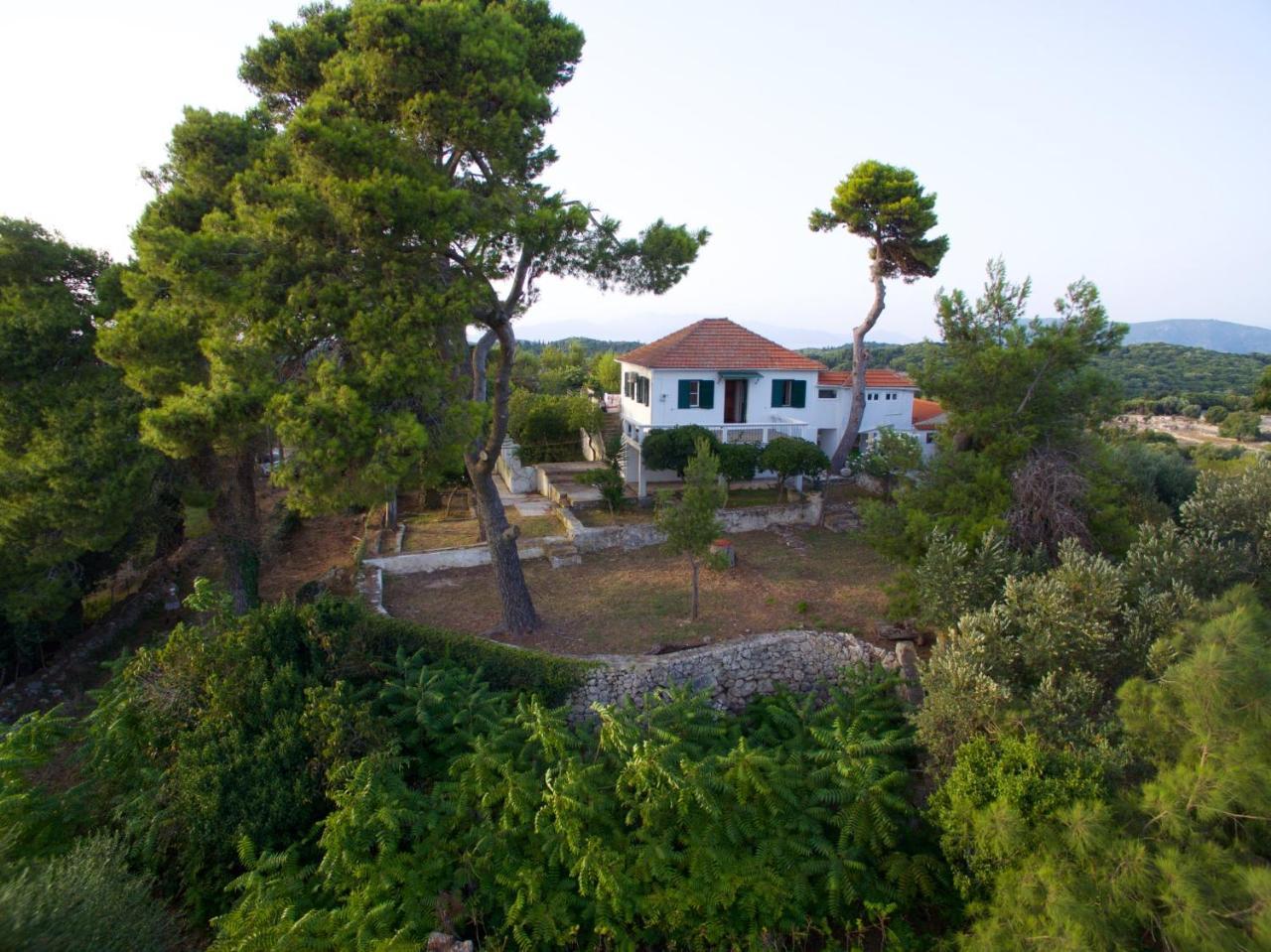 Vila Eleni *