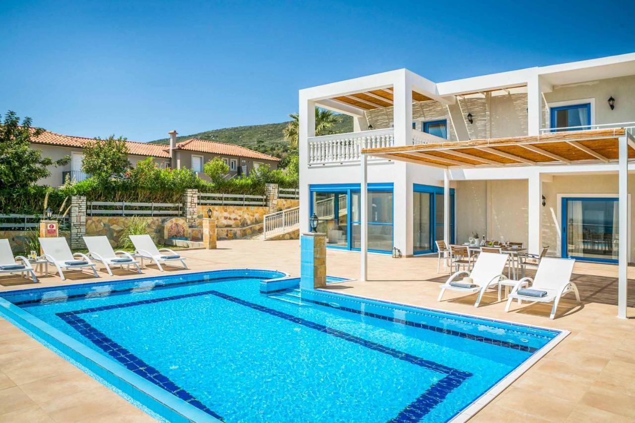 Cyan Villa Spathíon