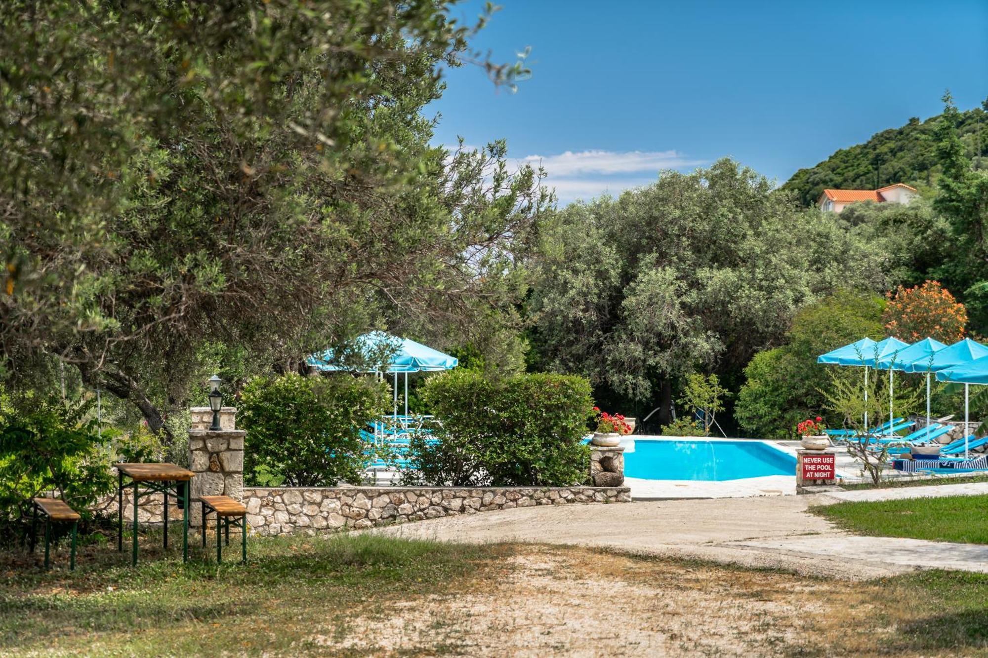 Anemona C كاتيليوس